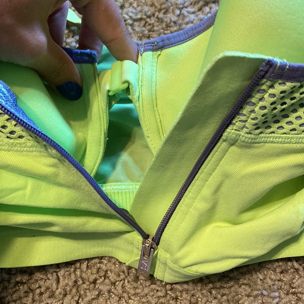 Three VSX Sport bras from Victorias Secret - Picture 2 of 7